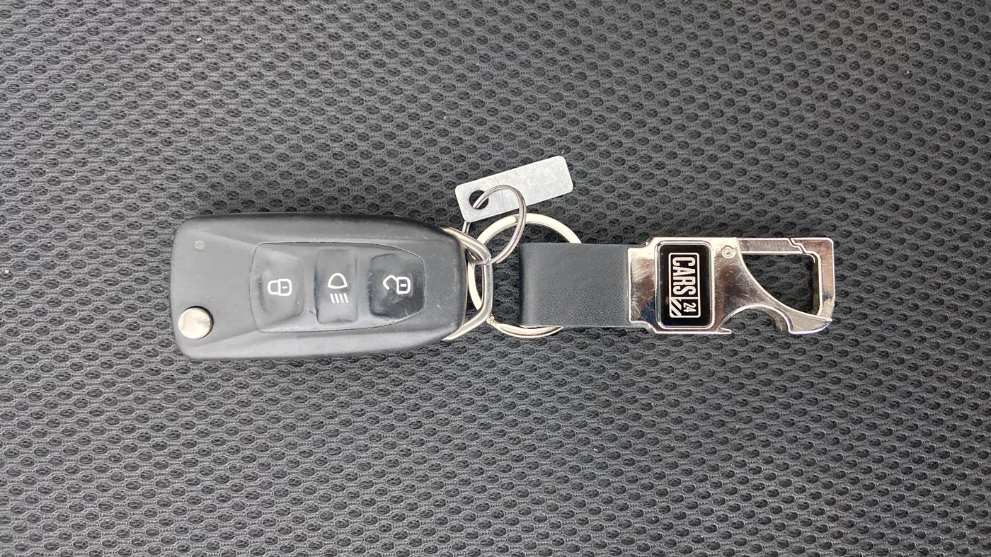 2017 Tata Hexa Varicor 400 XTA, Diesel, Automatic, 1,04,563 km, Key Close Up