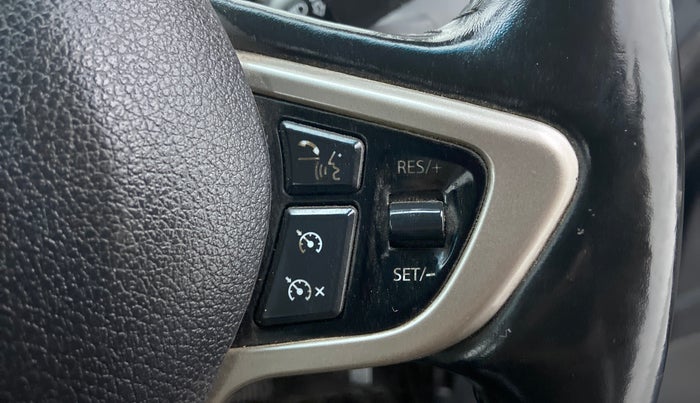 2017 Tata Hexa Varicor 400 XTA, Diesel, Automatic, 1,04,563 km, Adaptive Cruise Control
