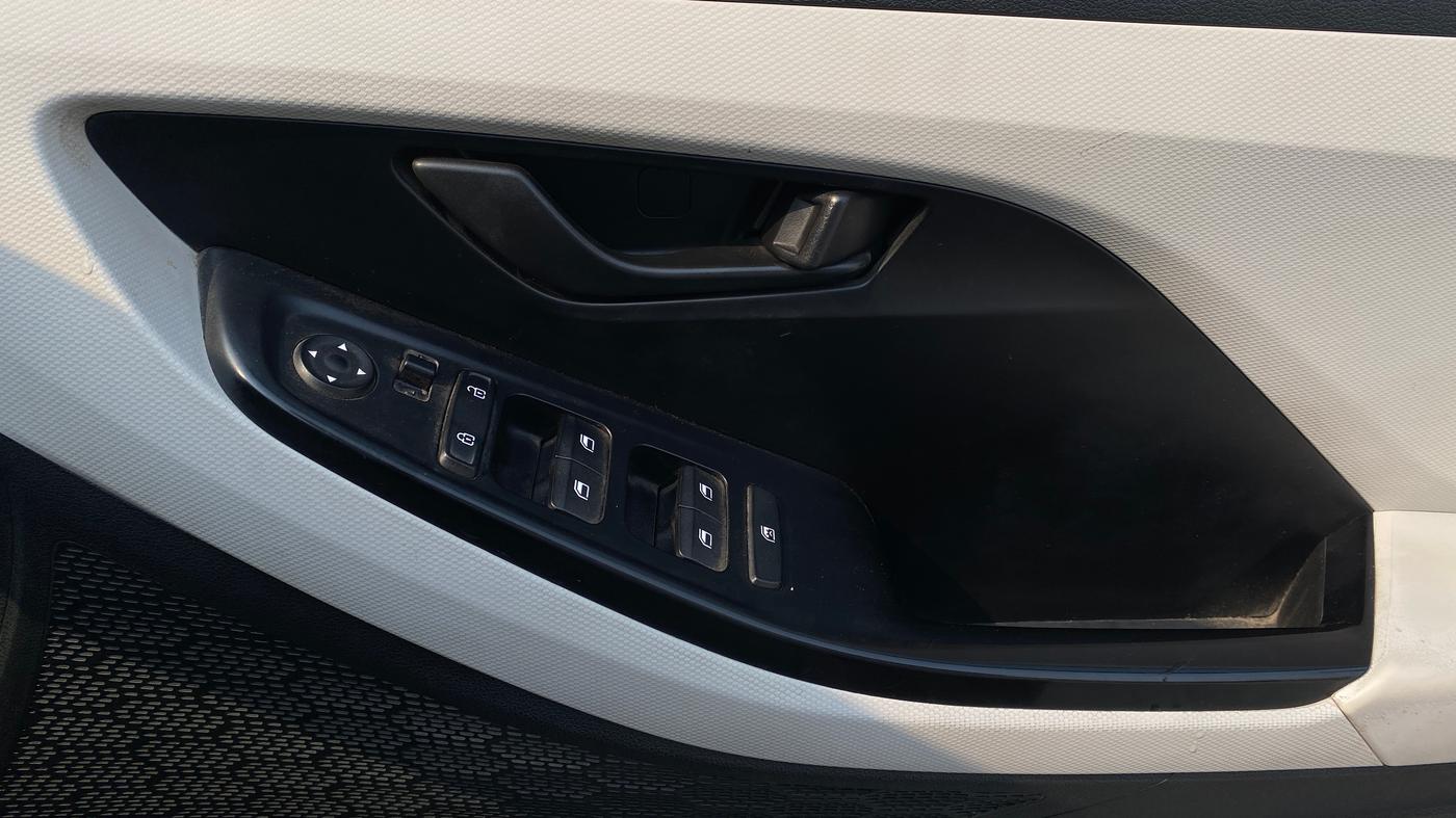 2020 Hyundai Creta E 1.5 DIESEL, Diesel, Manual, 52,535 km, Driver Side Door Panels Control