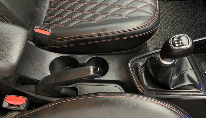 2020 Hyundai NEW I20 ASTA 1.2 MT, Petrol, Manual, 14,790 km, Gear Lever