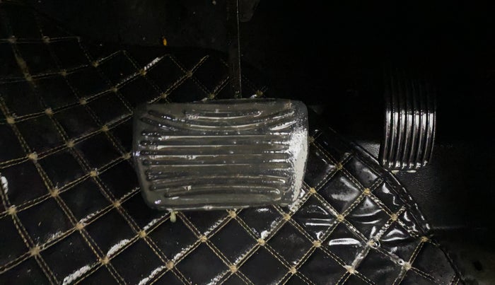 2021 Mahindra Thar LX PETROL HT 4WD AT, Petrol, Automatic, 25,244 km, Pedals