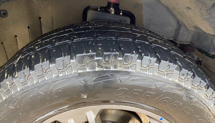 2021 Mahindra Thar LX PETROL HT 4WD AT, Petrol, Automatic, 25,244 km, Right Front Tyre Tread