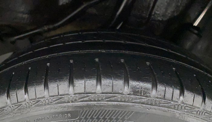 2015 Honda Brio S MT, Petrol, Manual, 41,023 km, Left Rear Tyre Tread