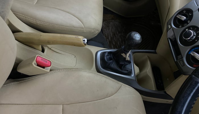 2012 Honda City 1.5L I-VTEC V MT, Petrol, Manual, 55,391 km, Gear Lever