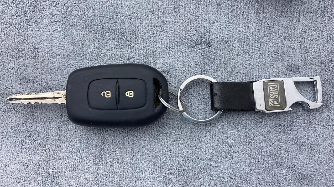 2019 Renault TRIBER 1.0 RXL PETROL, Petrol, Manual, 30,048 km, Key Close Up