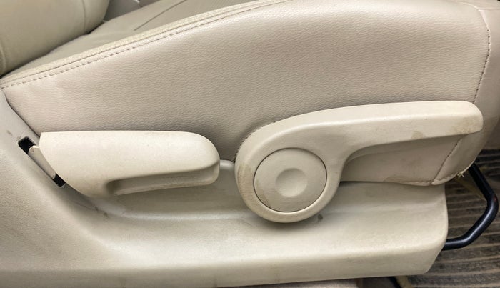 2022 Maruti Ciaz ALPHA 1.5 SHVS PETROL, Petrol, Manual, 45,939 km, Driver Side Adjustment Panel