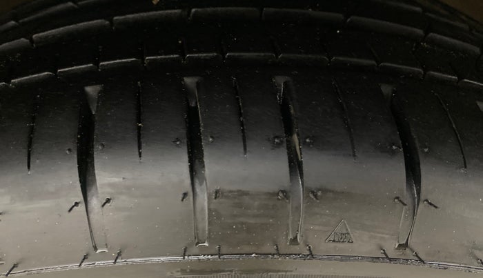 2022 Maruti Ciaz ALPHA 1.5 SHVS PETROL, Petrol, Manual, 45,939 km, Right Front Tyre Tread