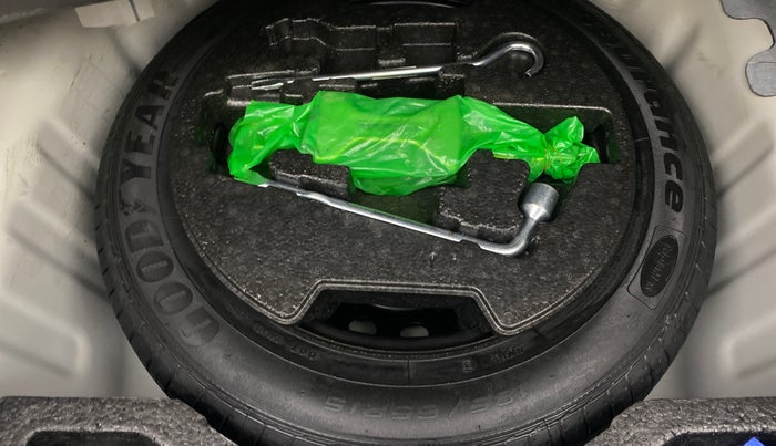 2022 Maruti Ciaz ALPHA 1.5 SHVS PETROL, Petrol, Manual, 45,939 km, Spare Tyre