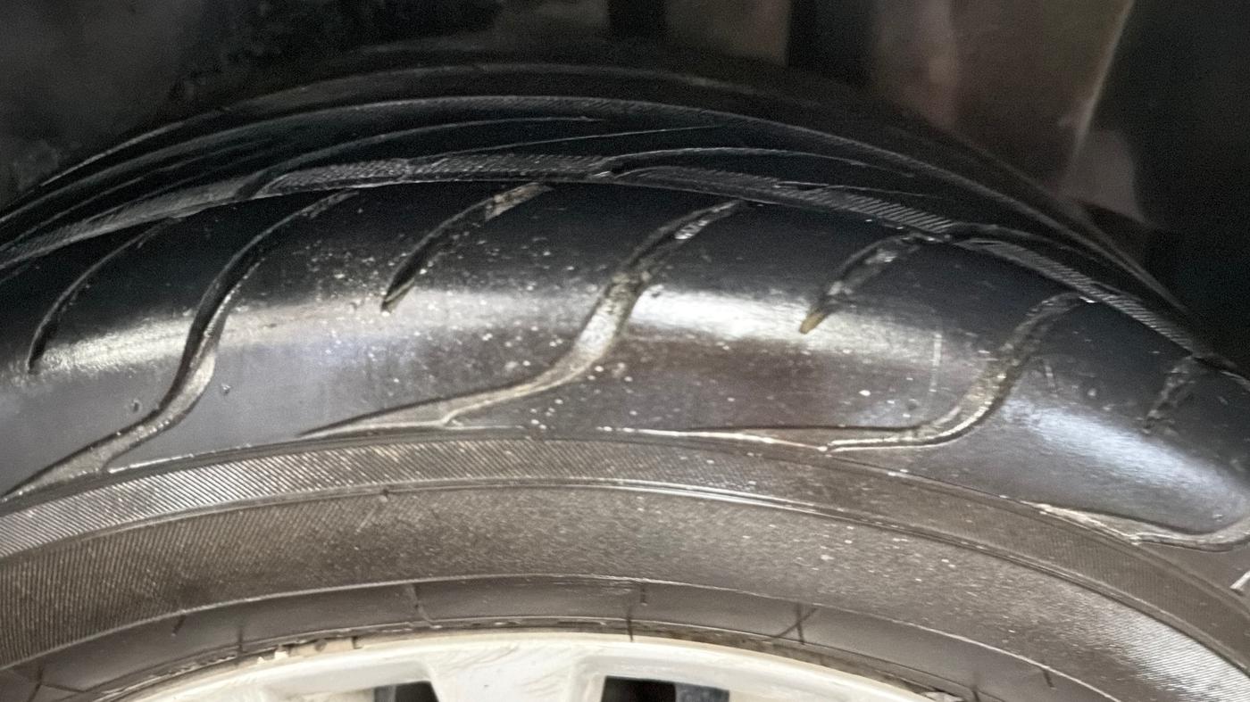 2018 Maruti Ciaz DELTA 1.4 MT PETROL, Petrol, Manual, 90,508 km, Left Rear Tyre Tread