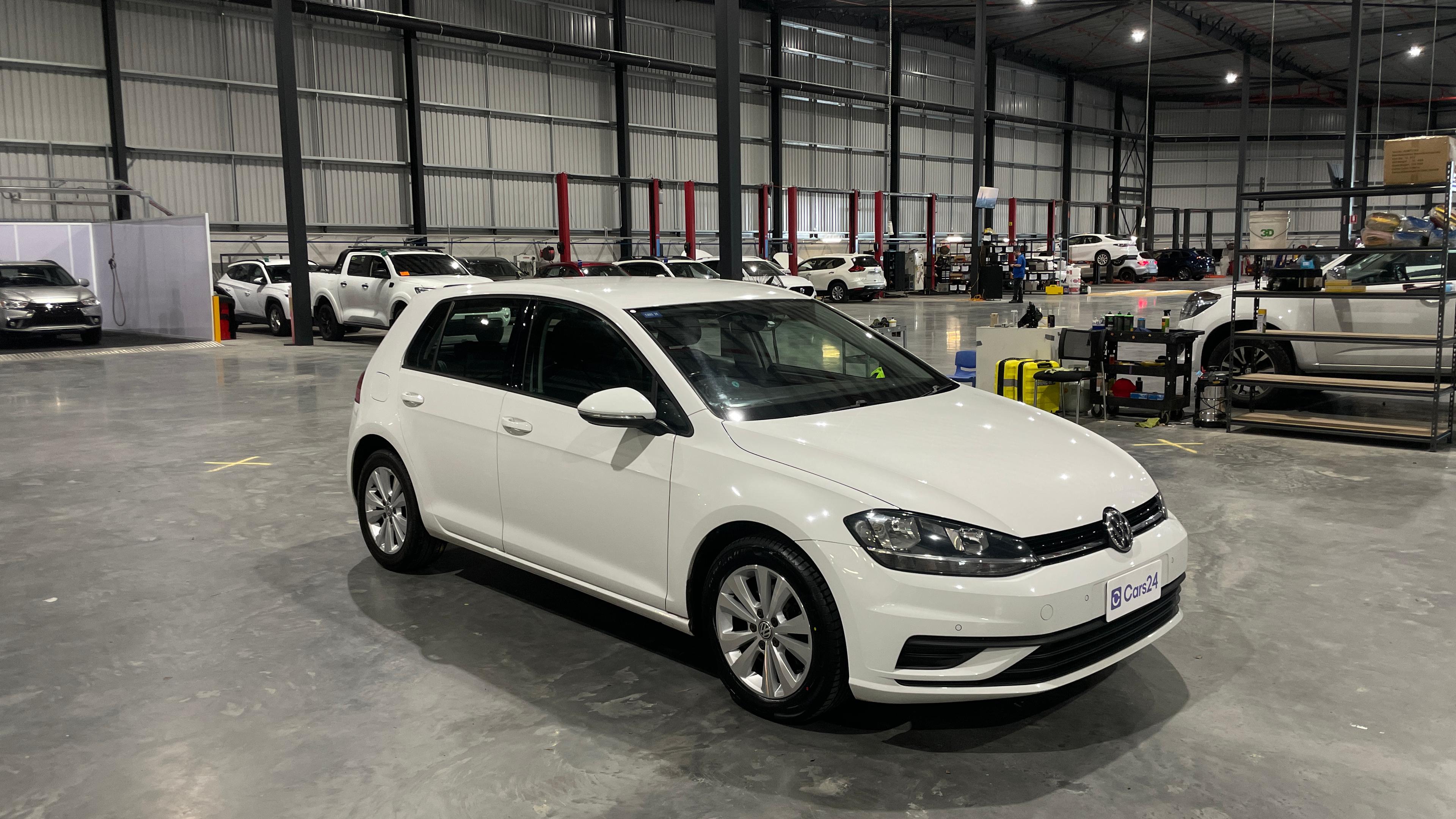 Volkswagen Golf image