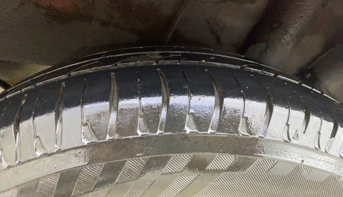 2015 Hyundai Xcent S (O) 1.2, Petrol, Manual, 76,484 km, Left Rear Tyre Tread