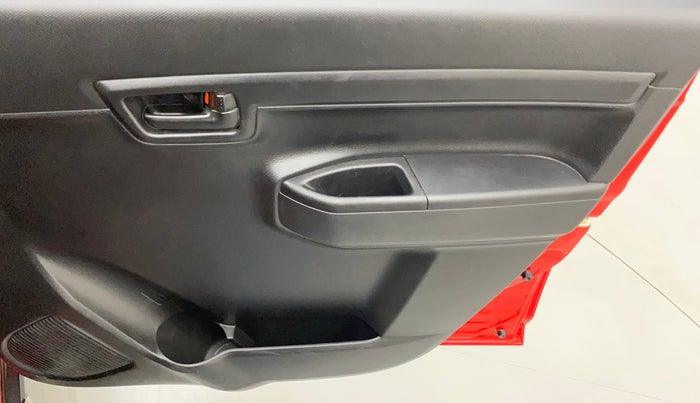 2020 Maruti S PRESSO VXI+, Petrol, Manual, 36,813 km, Driver Side Door Panels Control