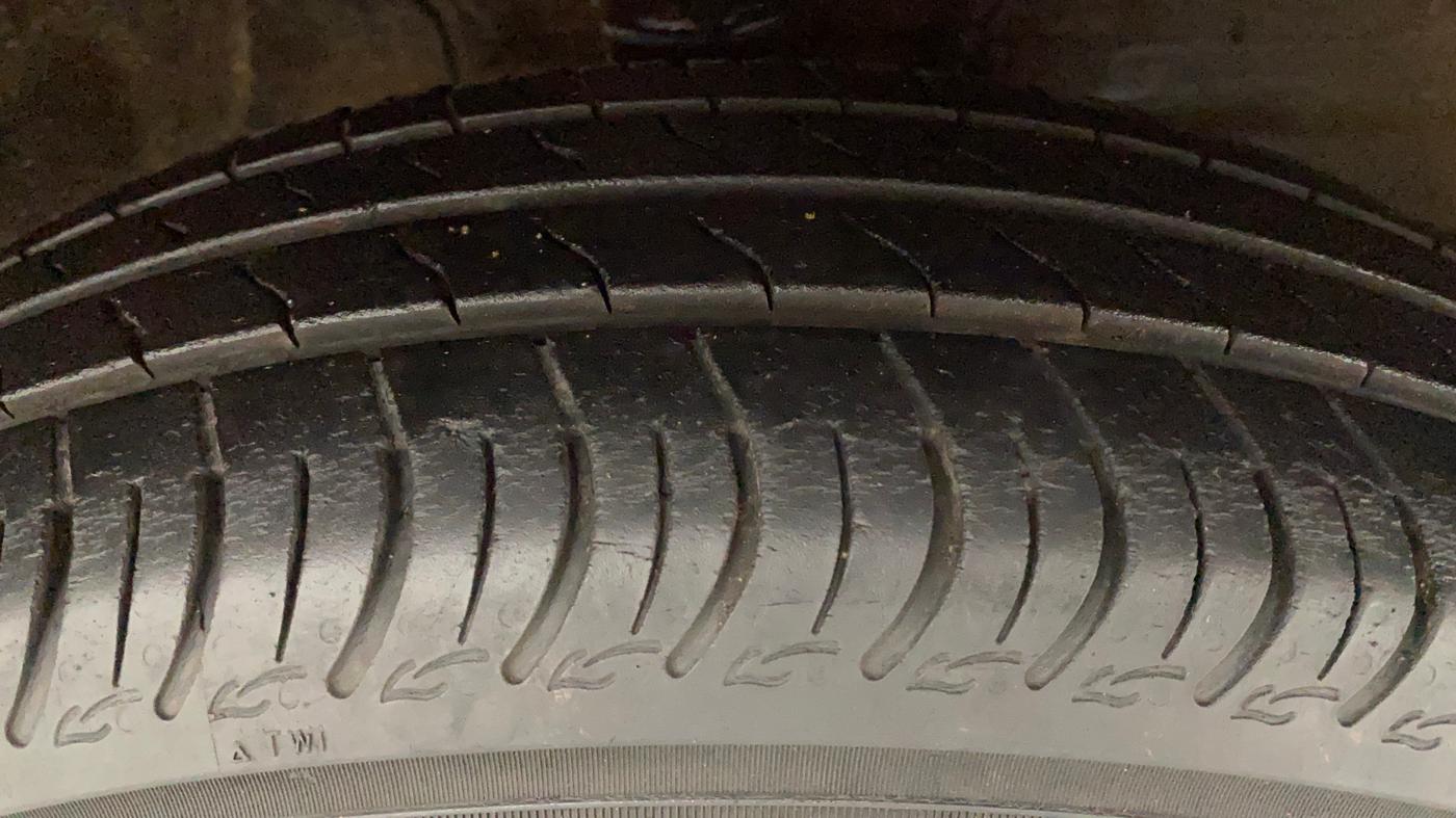 2020 Maruti S PRESSO VXI+, Petrol, Manual, 36,813 km, Right Front Tyre Tread