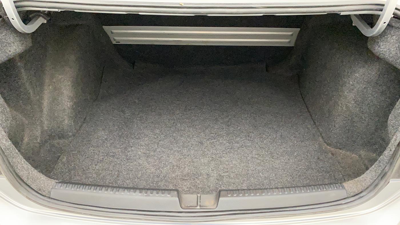 2017 Volkswagen Vento HIGHLINE PETROL AT, Petrol, Automatic, 76,839 km, Boot Inside