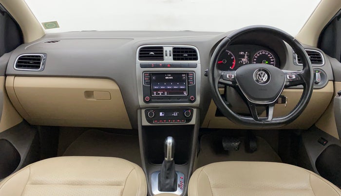 2017 Volkswagen Vento HIGHLINE PETROL AT, Petrol, Automatic, 76,839 km, Dashboard