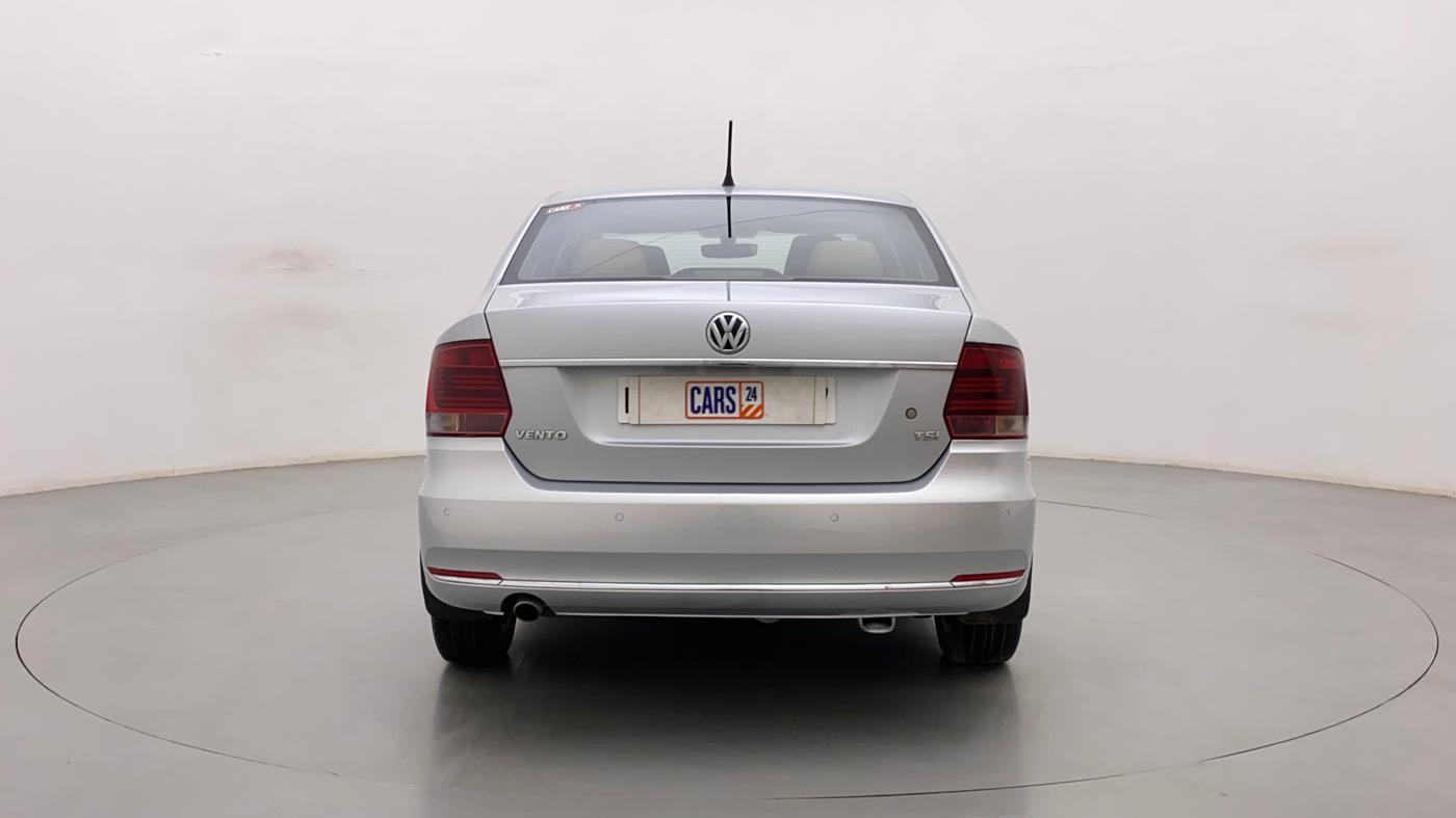 2017 Volkswagen Vento HIGHLINE PETROL AT, Petrol, Automatic, 76,839 km, Back/Rear