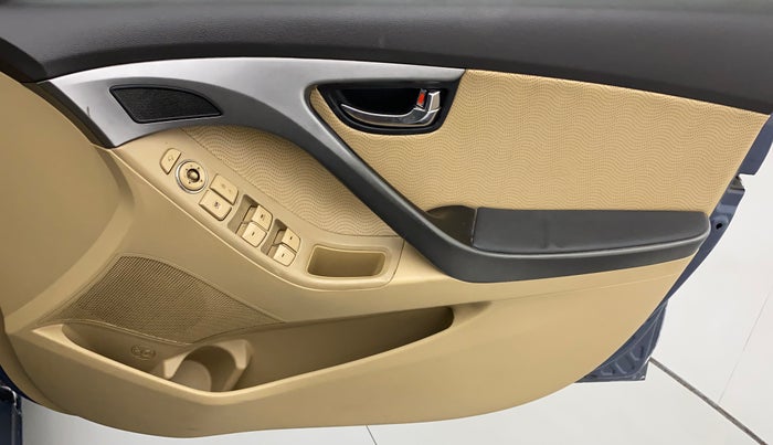 2014 Hyundai New Elantra 1.6 SX AT DIESEL, Diesel, Automatic, 96,579 km, Driver Side Door Panels Control