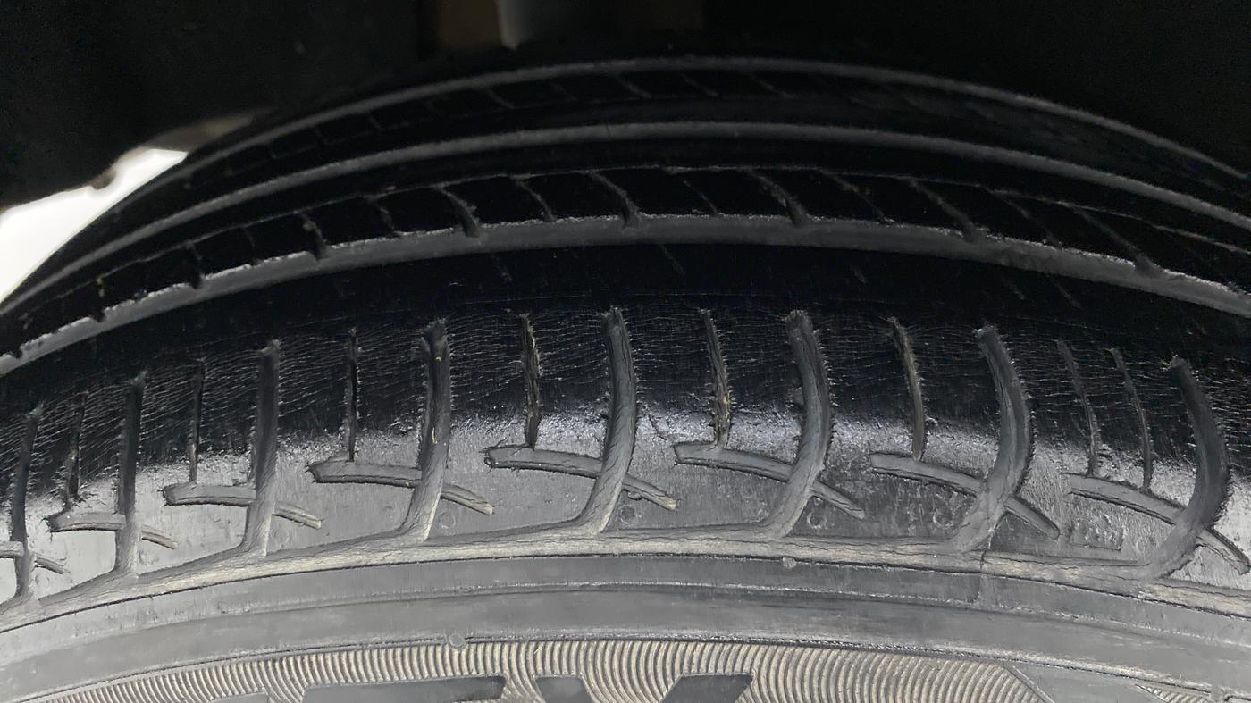 2017 Maruti Baleno DELTA DDIS 190, Diesel, Manual, 83,681 km, Right Rear Tyre Tread