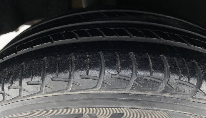 2017 Maruti Baleno DELTA DDIS 190, Diesel, Manual, 83,681 km, Right Rear Tyre Tread