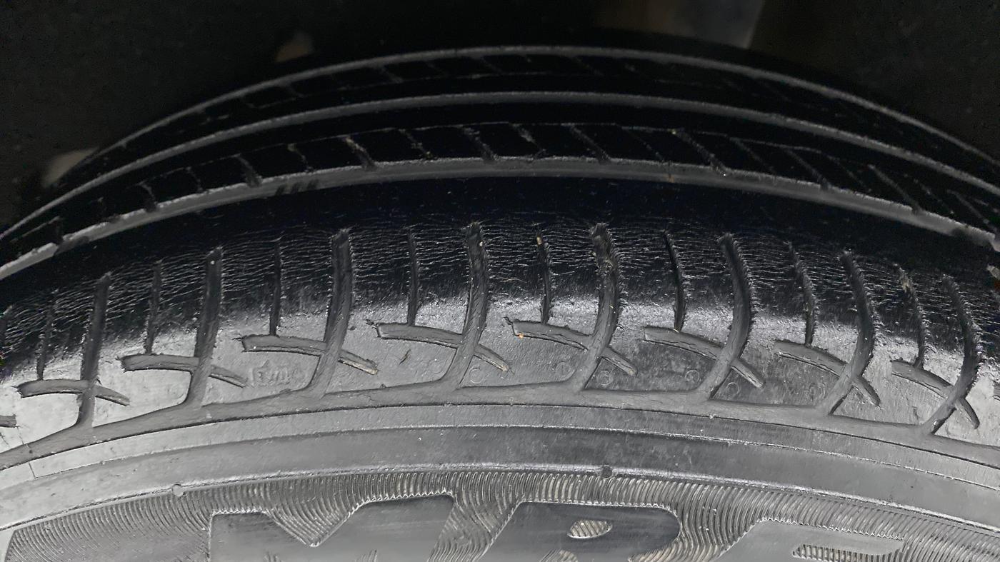 2017 Maruti Baleno DELTA DDIS 190, Diesel, Manual, 83,681 km, Left Rear Tyre Tread