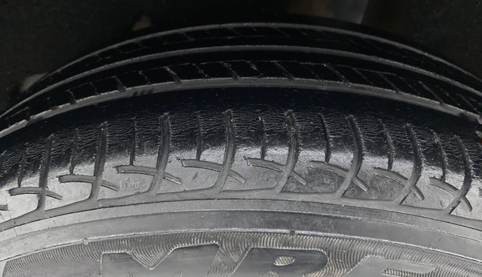 2017 Maruti Baleno DELTA DDIS 190, Diesel, Manual, 83,681 km, Left Rear Tyre Tread