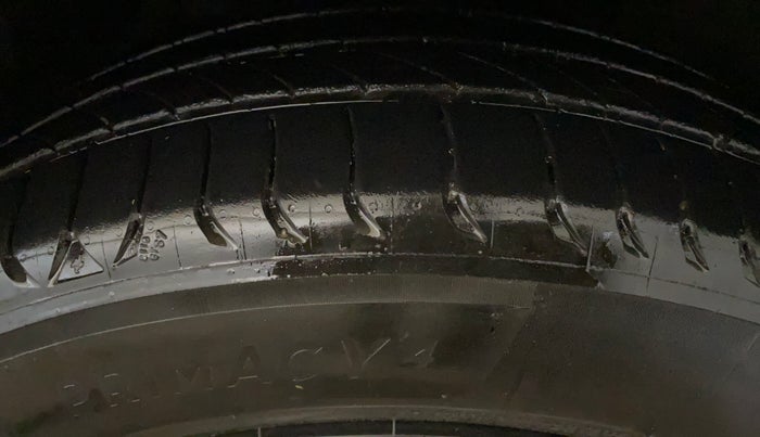 2019 Tata NEXON XZA PLUS PETROL, Petrol, Automatic, 76,863 km, Right Front Tyre Tread