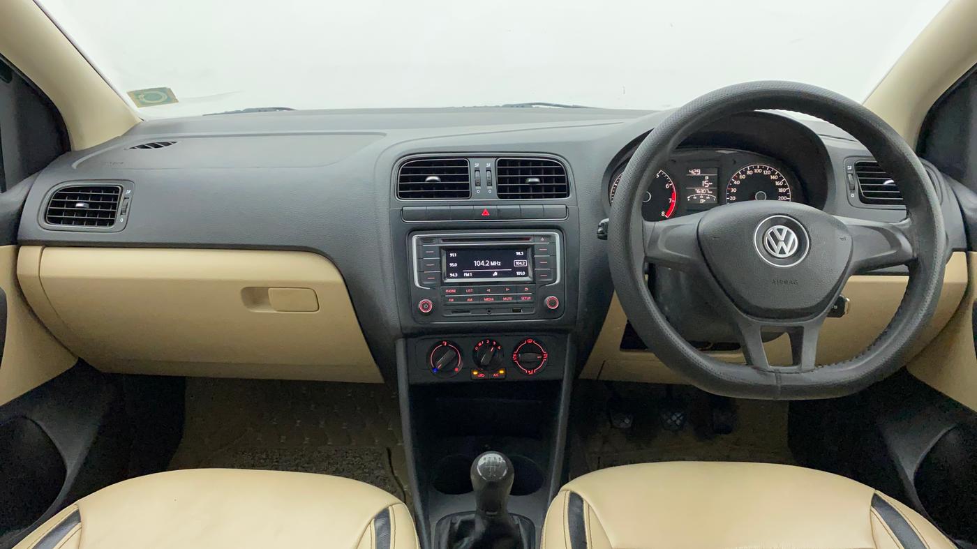 2017 Volkswagen Ameo COMFORTLINE 1.2L, Petrol, Manual, 76,307 km, Dashboard