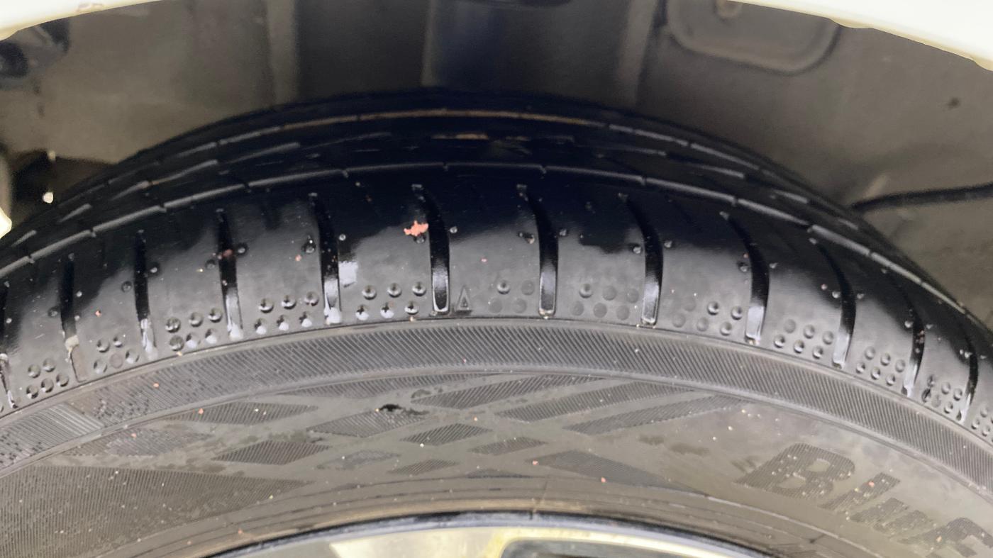 2019 Tata Tiago XZA PLUS PETROL, Petrol, Automatic, 1,14,495 km, Right Rear Tyre Tread
