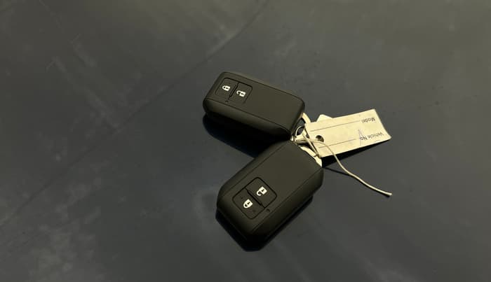 2023 Maruti Baleno ZETA PETROL 1.2, Petrol, Manual, 42,222 km, Key Close Up