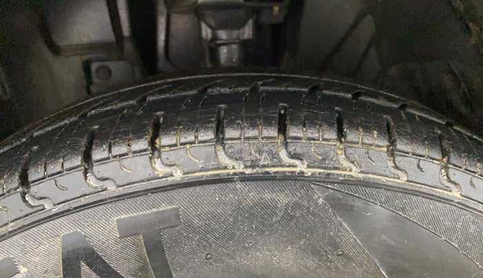 2017 Datsun Redi Go T (O), Petrol, Manual, 52,379 km, Left Front Tyre Tread