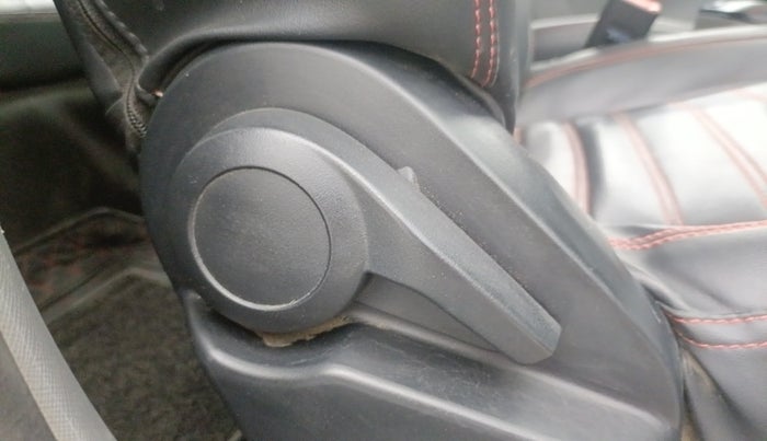 2020 Tata ALTROZ XT PETROL, Petrol, Manual, 56,124 km, Driver Side Adjustment Panel