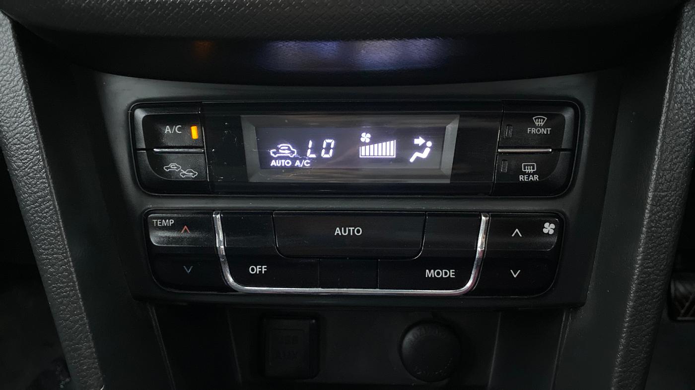 2016 Maruti Vitara Brezza ZDI PLUS DUAL TONE, Diesel, Manual, 1,50,395 km, Automatic Climate Control