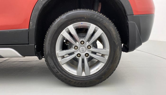 2016 Maruti Vitara Brezza ZDI PLUS DUAL TONE, Diesel, Manual, 1,50,395 km, Left Rear Wheel