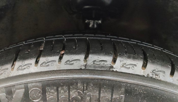 2021 Hyundai AURA S 1.2 AMT, Petrol, Automatic, 26,055 km, Right Front Tyre Tread