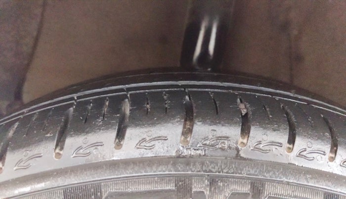 2021 Hyundai AURA S 1.2 AMT, Petrol, Automatic, 26,055 km, Right Rear Tyre Tread