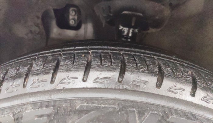 2021 Hyundai AURA S 1.2 AMT, Petrol, Automatic, 26,055 km, Left Front Tyre Tread