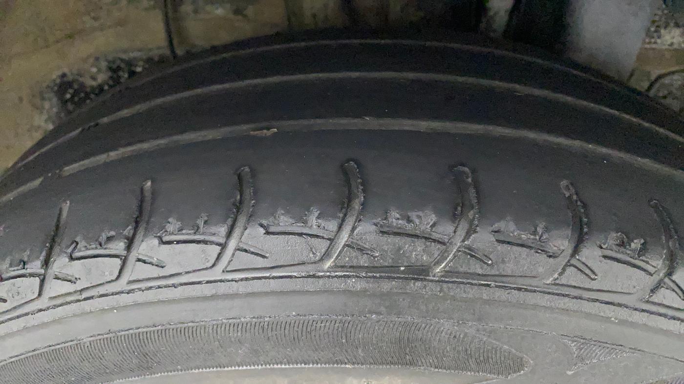 2019 Hyundai Elite i20 SPORTZ PLUS 1.2, CNG, Manual, 68,707 km, Left Rear Tyre Tread