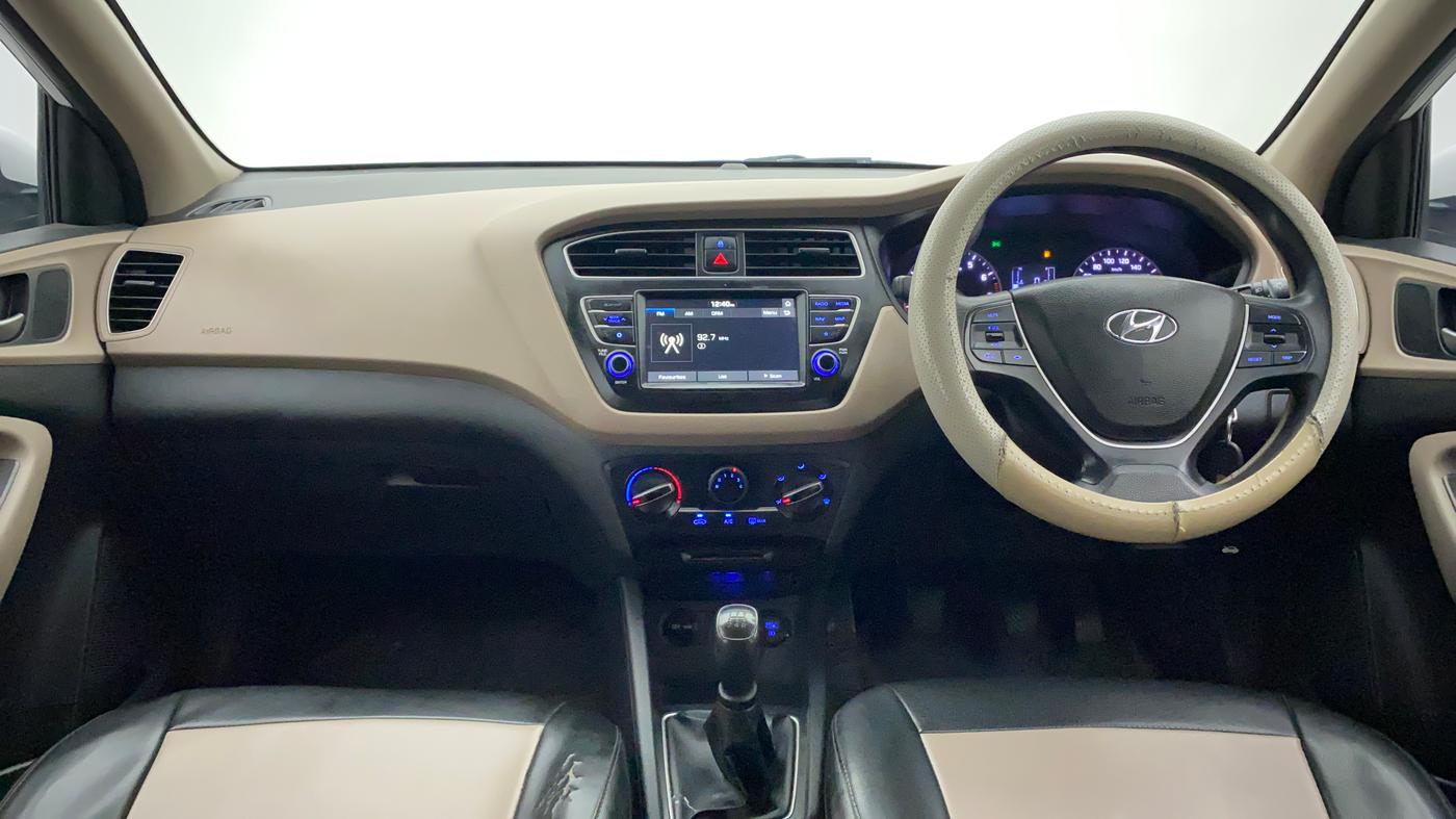 2019 Hyundai Elite i20 SPORTZ PLUS 1.2, CNG, Manual, 68,707 km, Dashboard