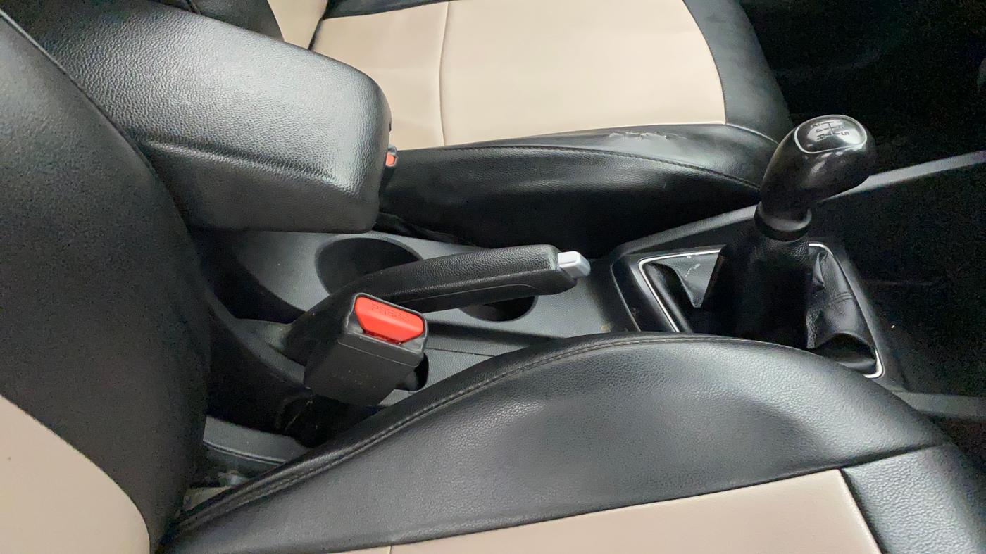 2019 Hyundai Elite i20 SPORTZ PLUS 1.2, CNG, Manual, 68,707 km, Gear Lever