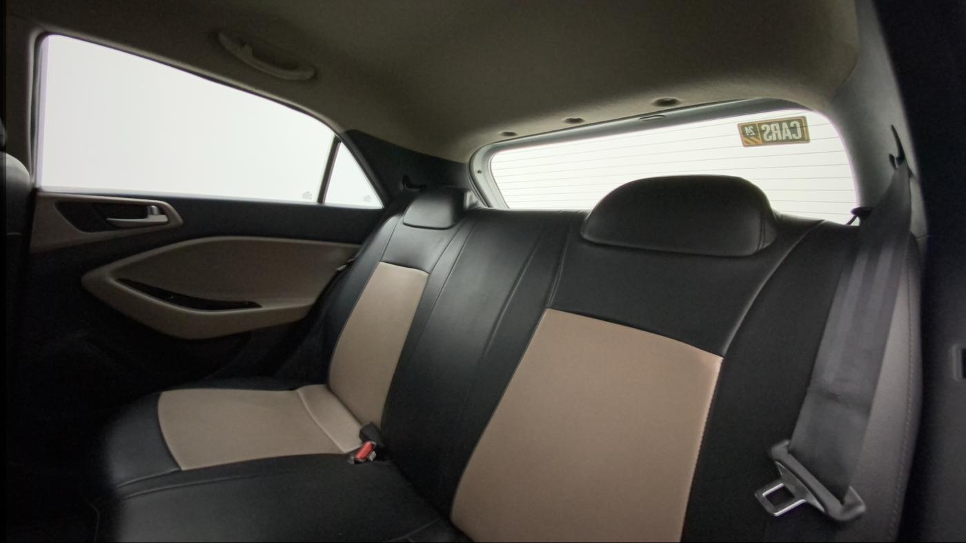 2019 Hyundai Elite i20 SPORTZ PLUS 1.2, CNG, Manual, 68,707 km, Right Side Rear Door Cabin