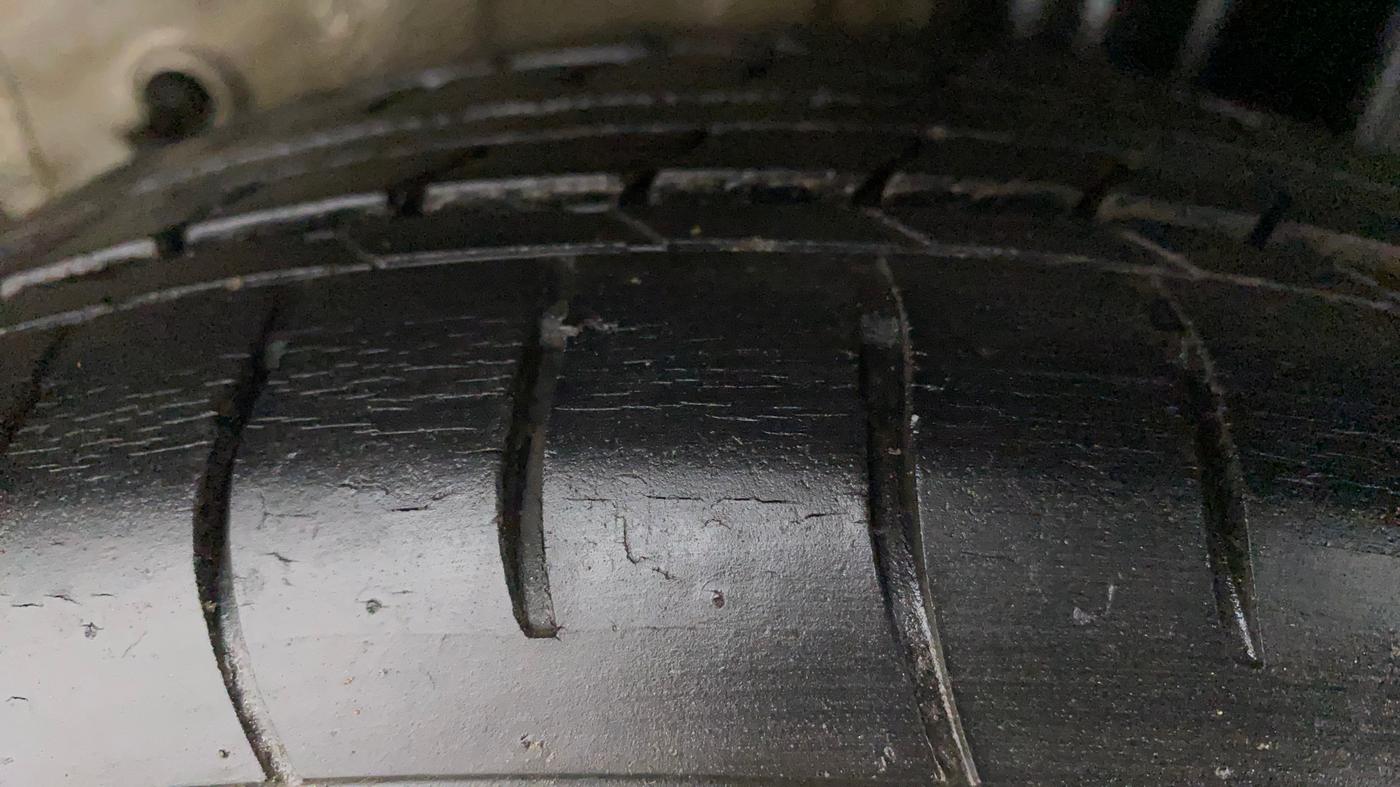 2011 Toyota Etios VX, Petrol, Manual, 57,912 km, Left Rear Tyre Tread