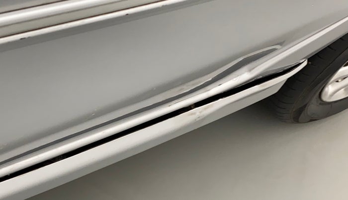 2011 Toyota Etios VX, Petrol, Manual, 57,912 km, Left running board - Cladding has minor damage