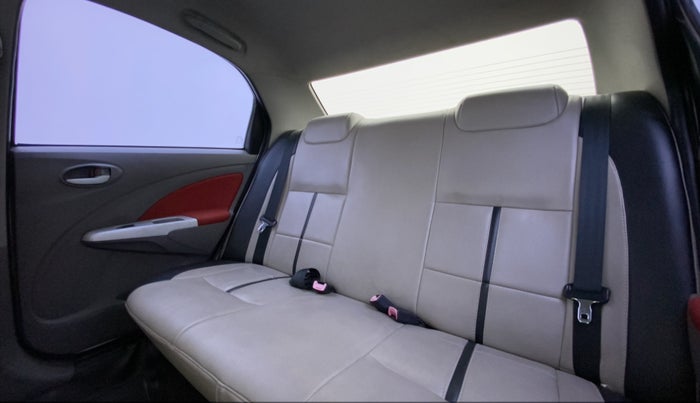 2011 Toyota Etios VX, Petrol, Manual, 57,912 km, Right Side Rear Door Cabin