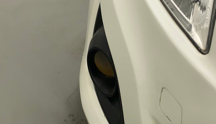 2014 Maruti Swift Dzire ZDI, Diesel, Manual, 1,14,899 km, Right fog light - Not working