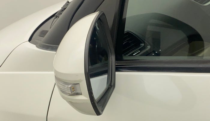 2014 Maruti Swift Dzire ZDI, Diesel, Manual, 1,14,899 km, Left rear-view mirror - Mirror motor not working
