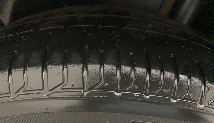 2014 Maruti Swift Dzire ZDI, Diesel, Manual, 1,14,899 km, Right Rear Tyre Tread