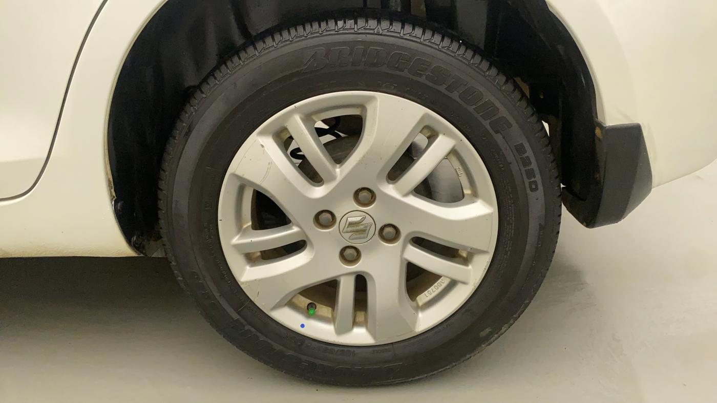 2014 Maruti Swift Dzire ZDI, Diesel, Manual, 1,14,899 km, Left Rear Wheel
