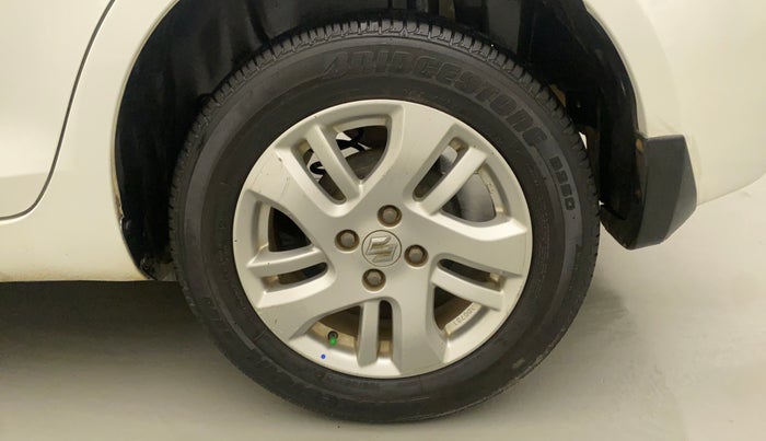 2014 Maruti Swift Dzire ZDI, Diesel, Manual, 1,14,899 km, Left Rear Wheel