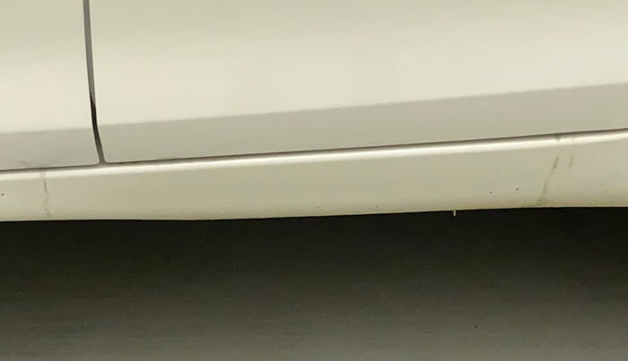 2014 Maruti Swift Dzire ZDI, Diesel, Manual, 1,14,899 km, Left running board - Slightly dented
