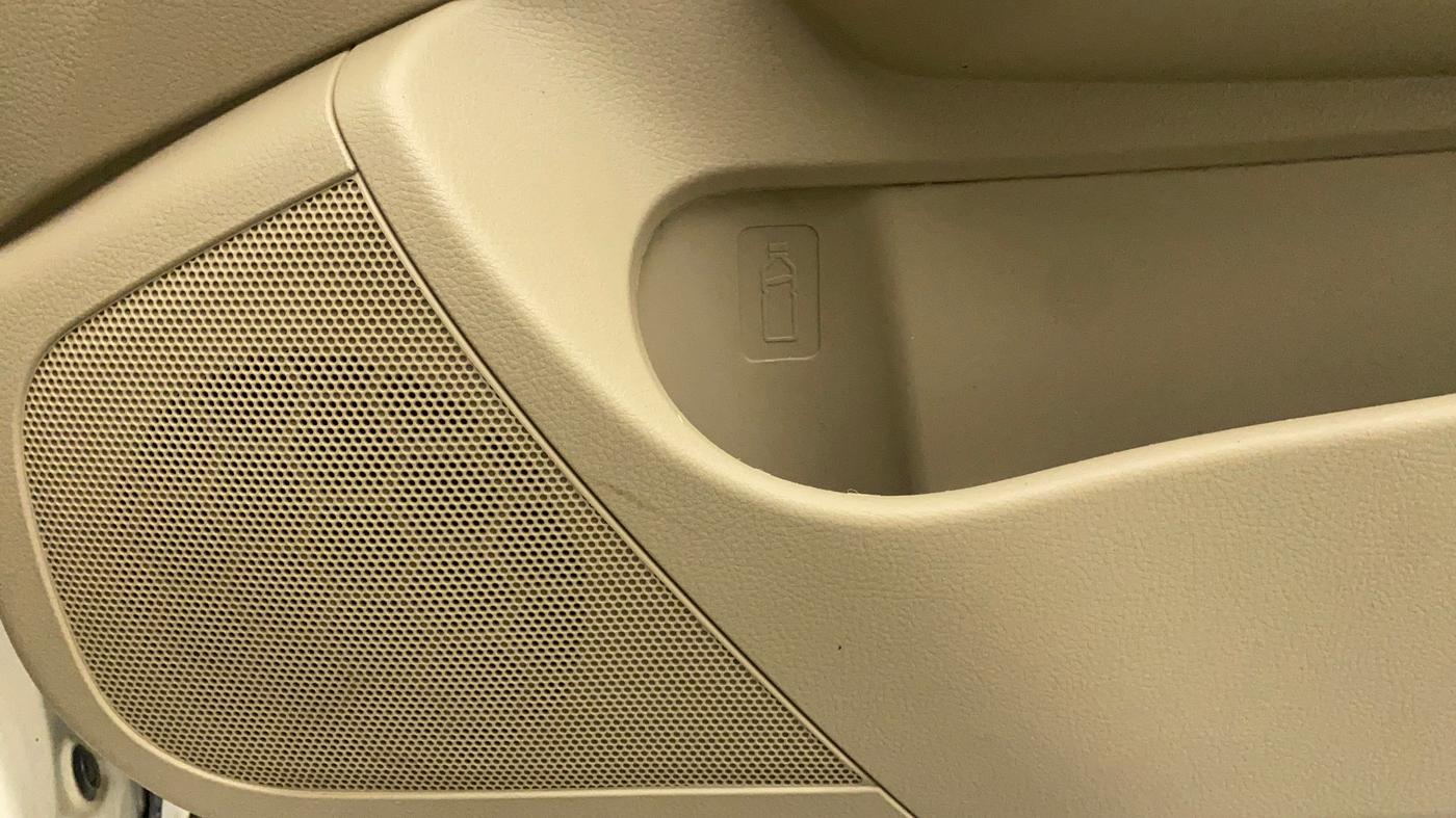 2014 Maruti Swift Dzire ZDI, Diesel, Manual, 1,14,899 km, Speaker